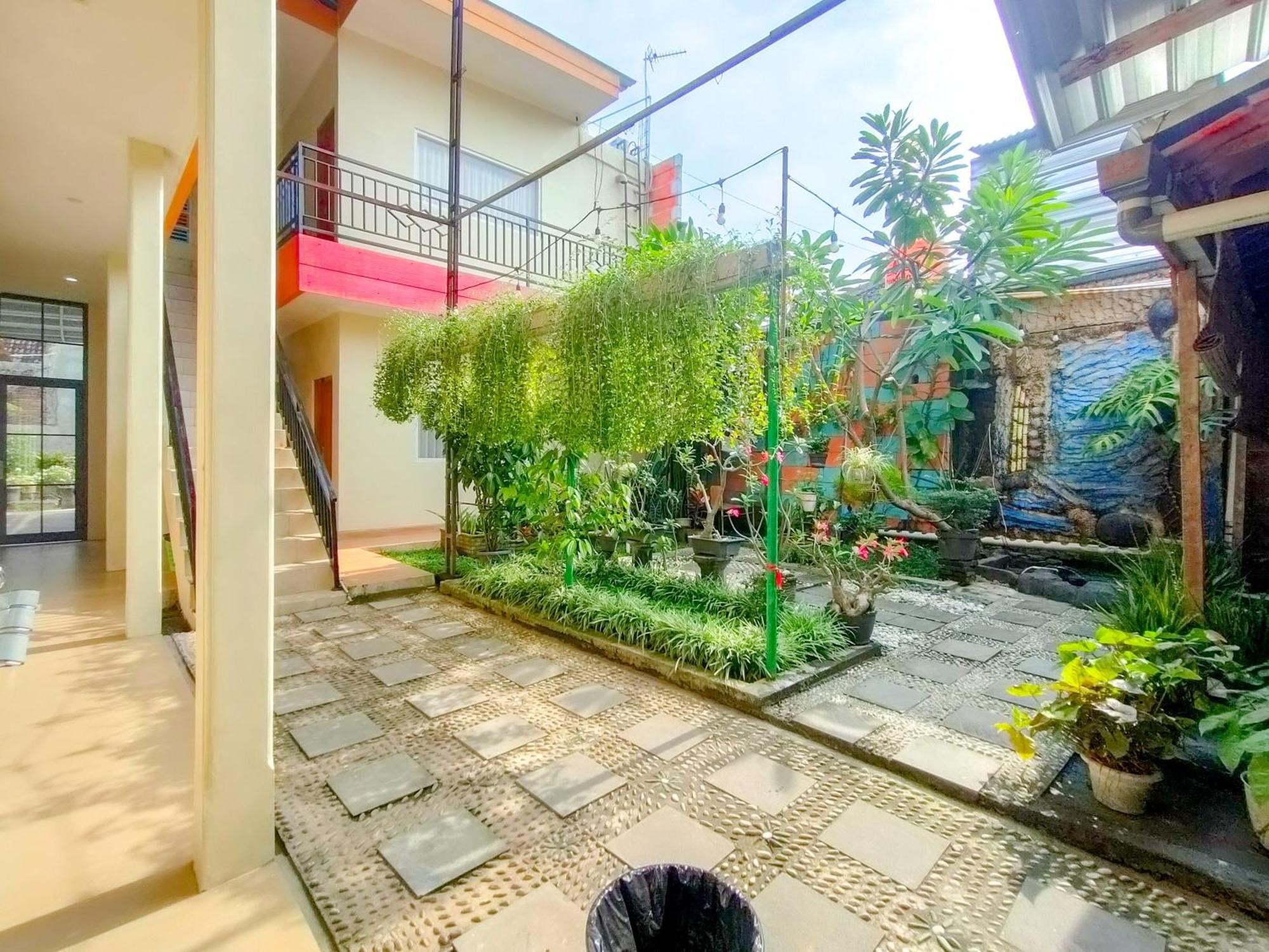 Reddoorz Syariah At Graha Adi Karya Kartasura Hotel Kartosuro Exterior photo